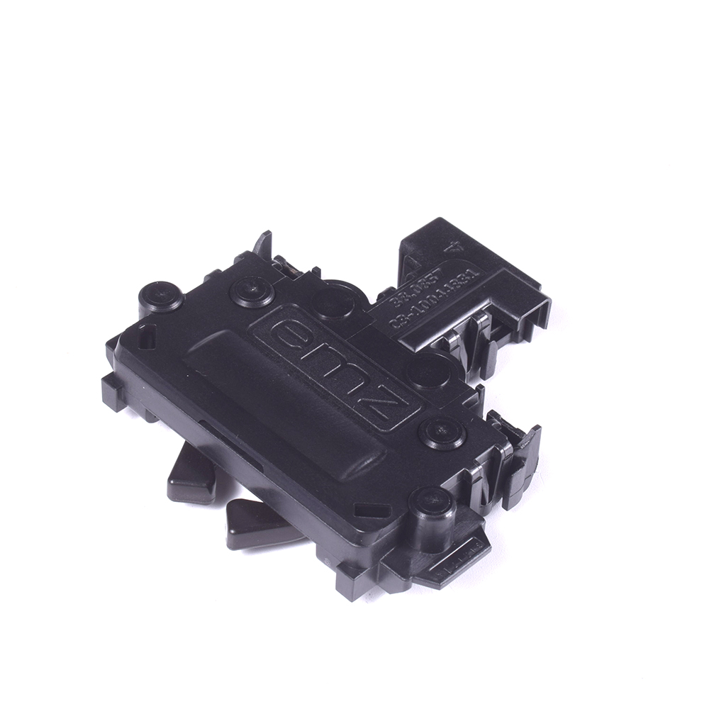 картинка Замок двери в Сервисном центре «Близнецов»