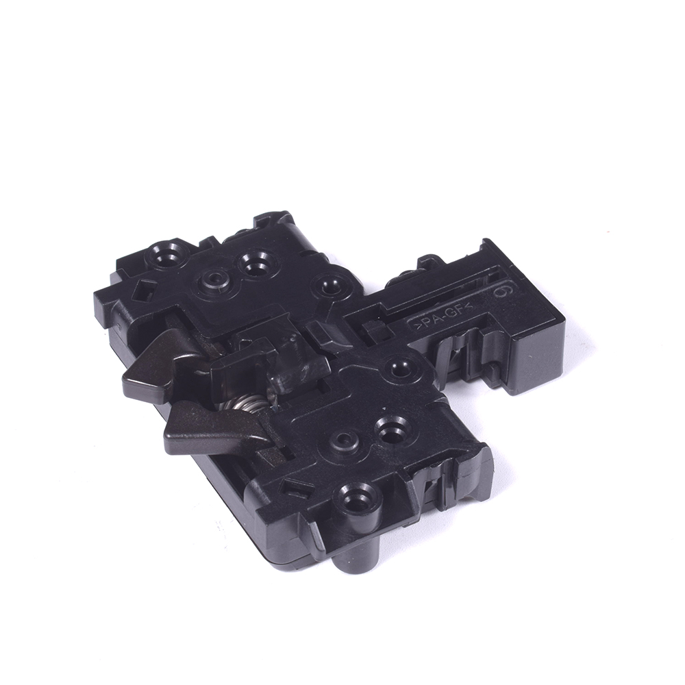 картинка Замок двери в Сервисном центре «Близнецов»