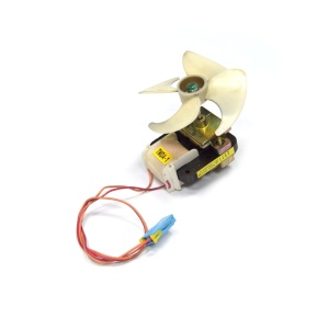 картинка Вентилятор холодильника в Сервисном центре «Близнецов»