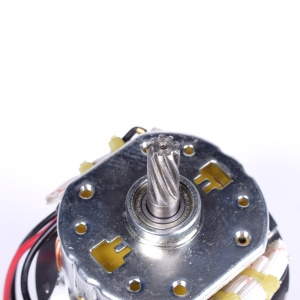 картинка Электродвигатель мясорубки в Сервисном центре «Близнецов»