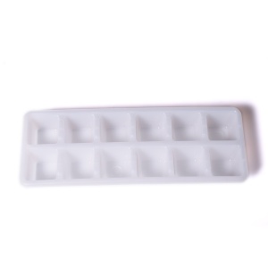 картинка Ячейки для льда холодильника в Сервисном центре «Близнецов»