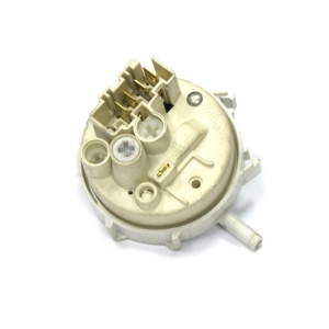 картинка Реле уровня стиральной машины в Сервисном центре «Близнецов»